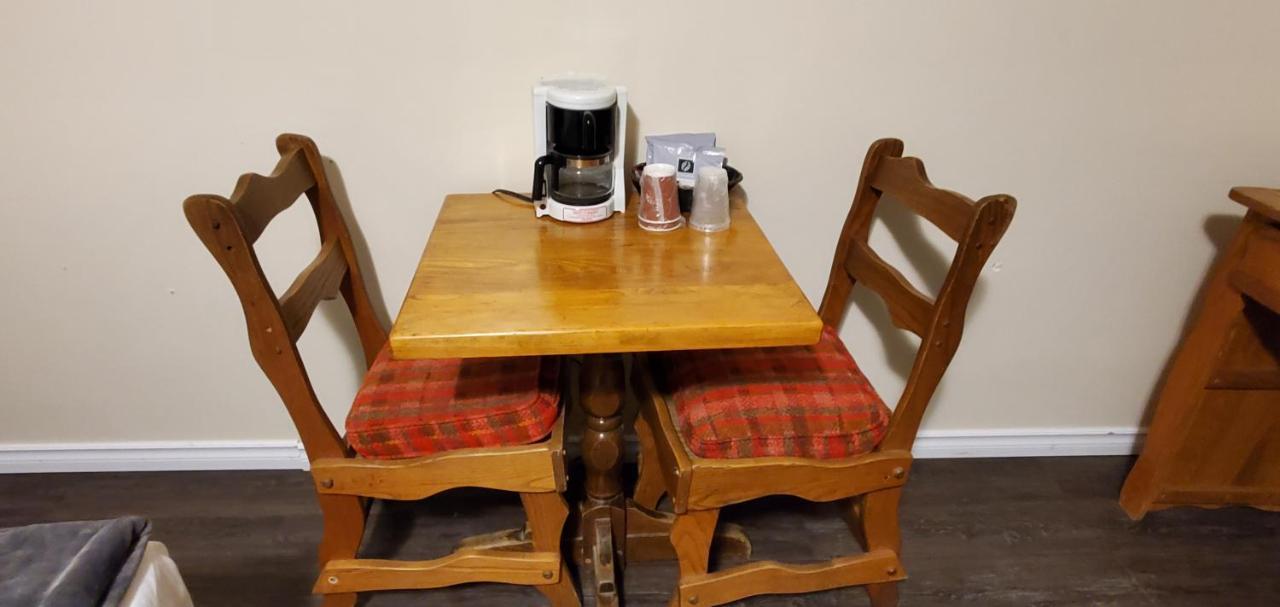Agassiz Park Lodge - Under New Management McCreary Eksteriør billede