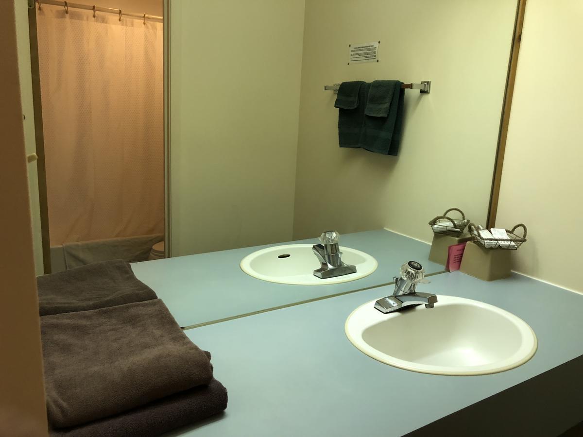 Agassiz Park Lodge - Under New Management McCreary Eksteriør billede