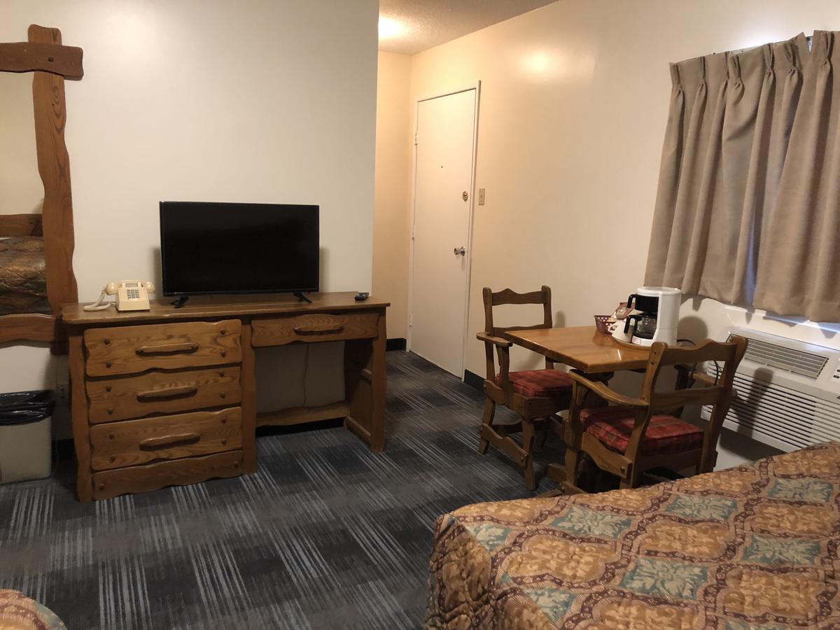 Agassiz Park Lodge - Under New Management McCreary Eksteriør billede