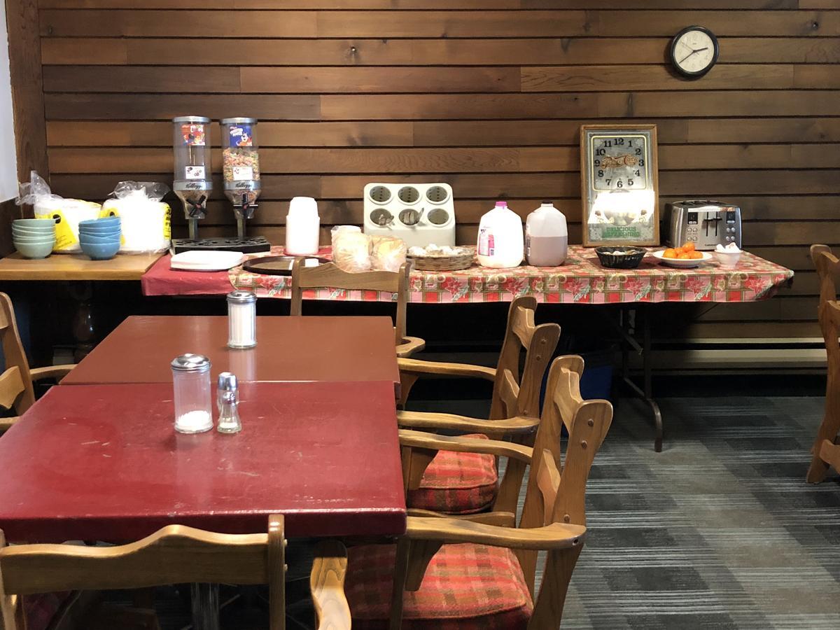 Agassiz Park Lodge - Under New Management McCreary Eksteriør billede