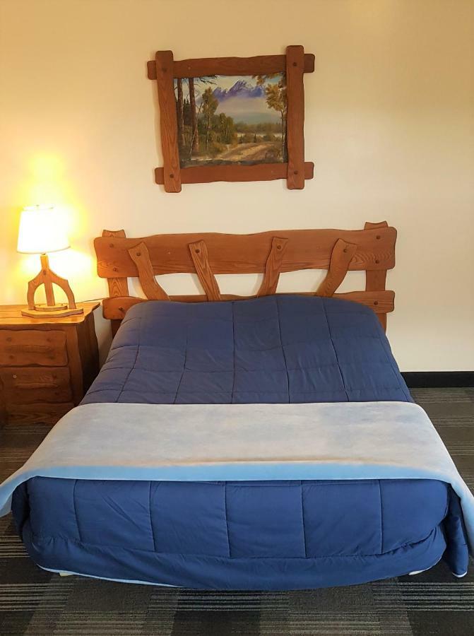 Agassiz Park Lodge - Under New Management McCreary Eksteriør billede